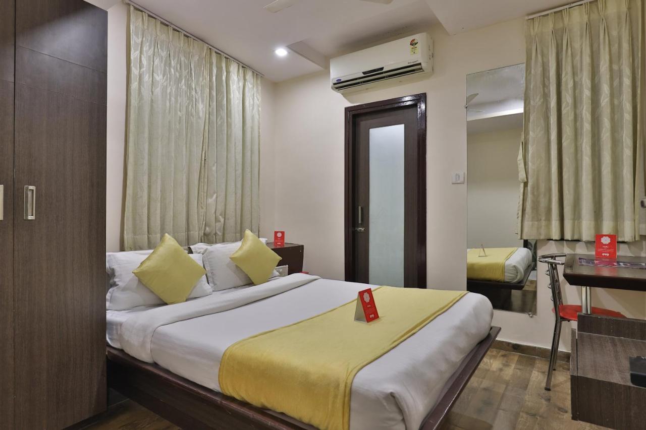 فَدودارا New Rajdhani Hotel المظهر الخارجي الصورة