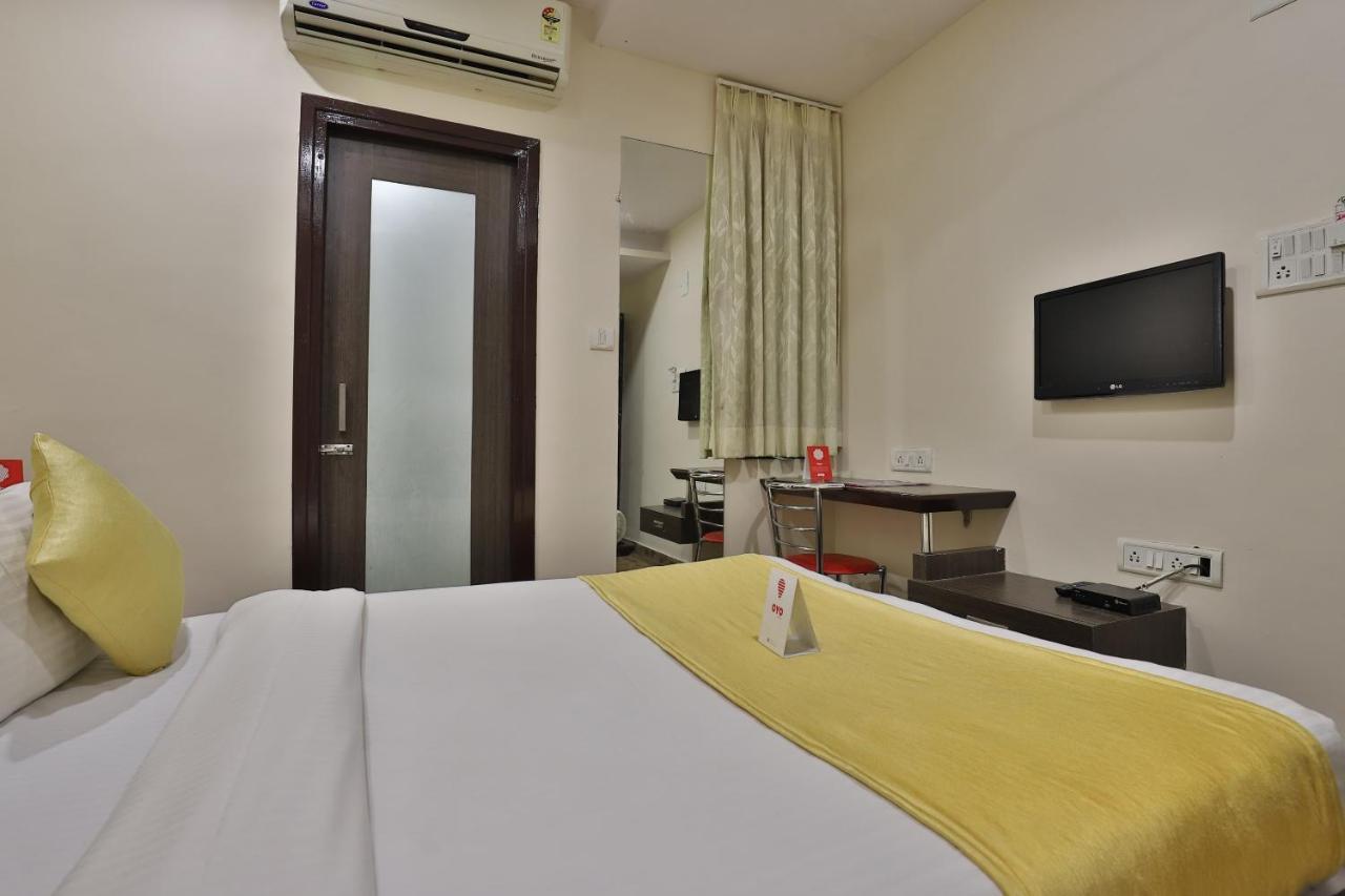فَدودارا New Rajdhani Hotel المظهر الخارجي الصورة
