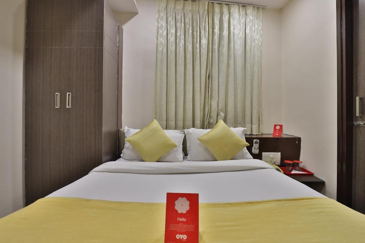 فَدودارا New Rajdhani Hotel المظهر الخارجي الصورة
